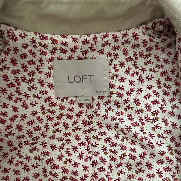 LOFT Beige Women's Trench Coat - Picture 3 of 4